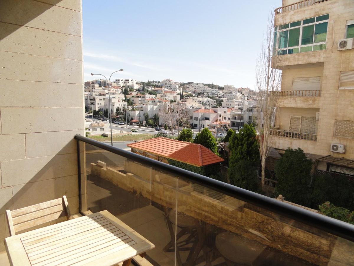 עמאן Dair Ghbar Apartment מראה חיצוני תמונה
